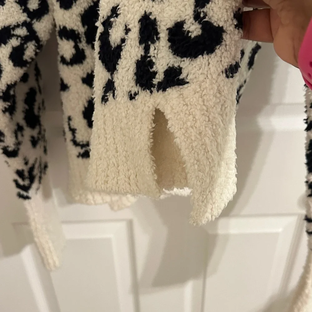 UGG Cream and Black Animal Print Turtleneck Sweater - Picture 4 of 9